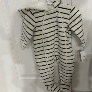 New with tags Baby onesie sweater with hood. Size 9 months